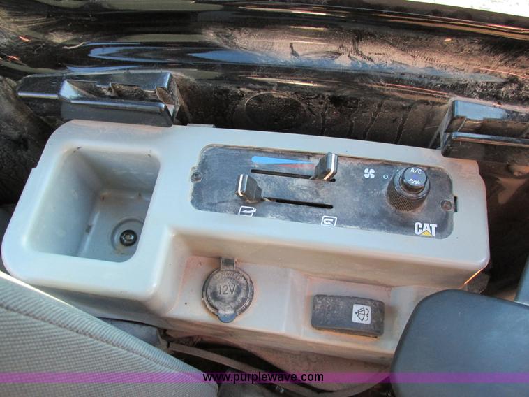 image for item I4217 2011 Caterpillar 305.5D CR mini excavator