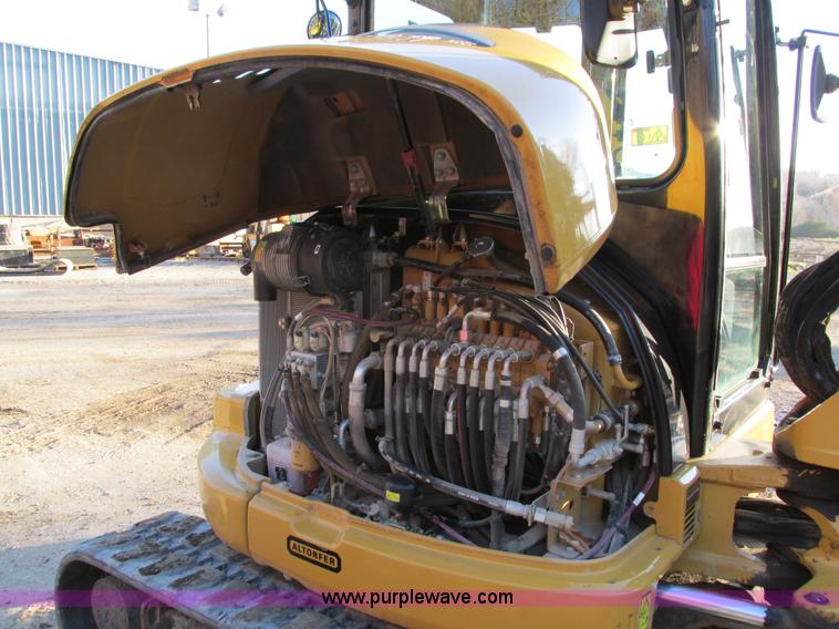 image for item I4217 2011 Caterpillar 305.5D CR mini excavator