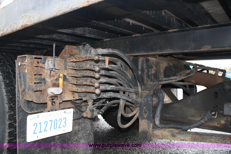 image for item C1653 2005 Sterling LT9500 rollback truck