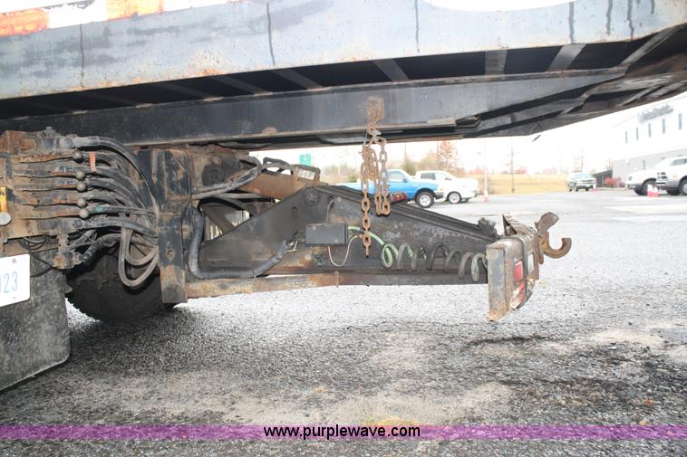 image for item C1653 2005 Sterling LT9500 rollback truck