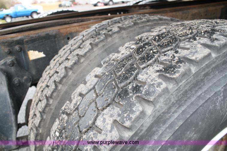 image for item C1653 2005 Sterling LT9500 rollback truck