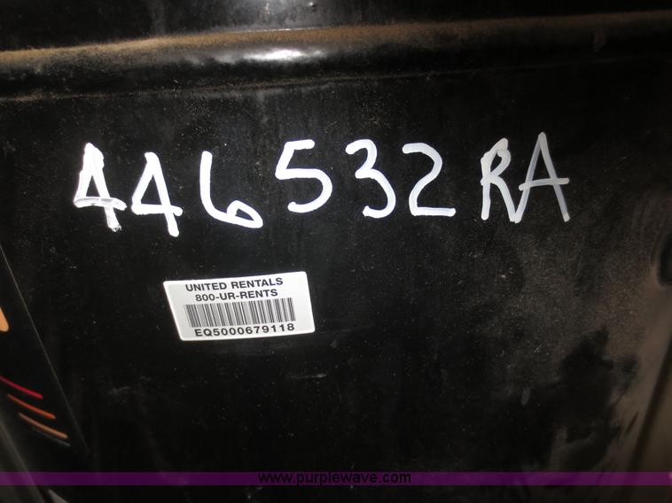 image for item F6746 MI-T-M Corporation air compressor