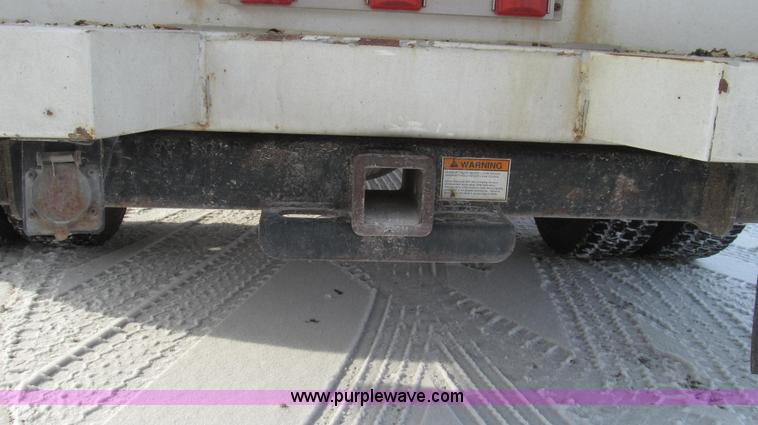 image for item G2214 2006 Ford F550 utility truck