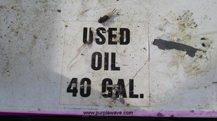 image for item G2214 2006 Ford F550 utility truck