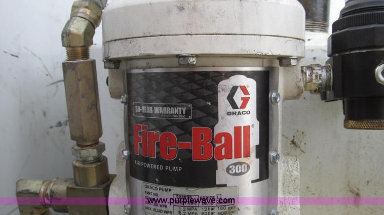 image for item G2214 2006 Ford F550 utility truck