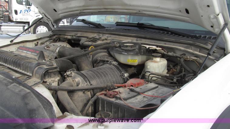 image for item G2214 2006 Ford F550 utility truck
