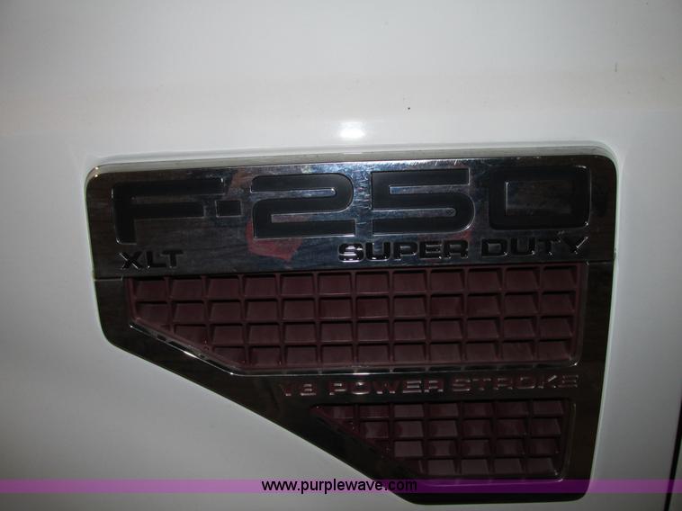 image for item G9186 2008 Ford F250 XLT Super Duty SuperCab service truck