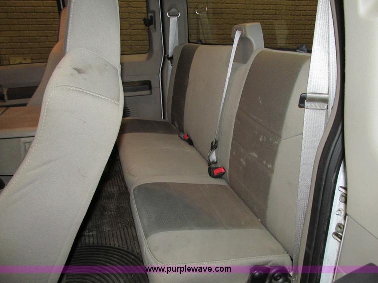 image for item G9186 2008 Ford F250 XLT Super Duty SuperCab service truck