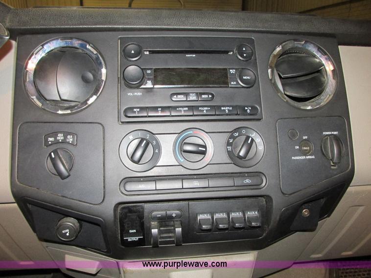 image for item G9186 2008 Ford F250 XLT Super Duty SuperCab service truck