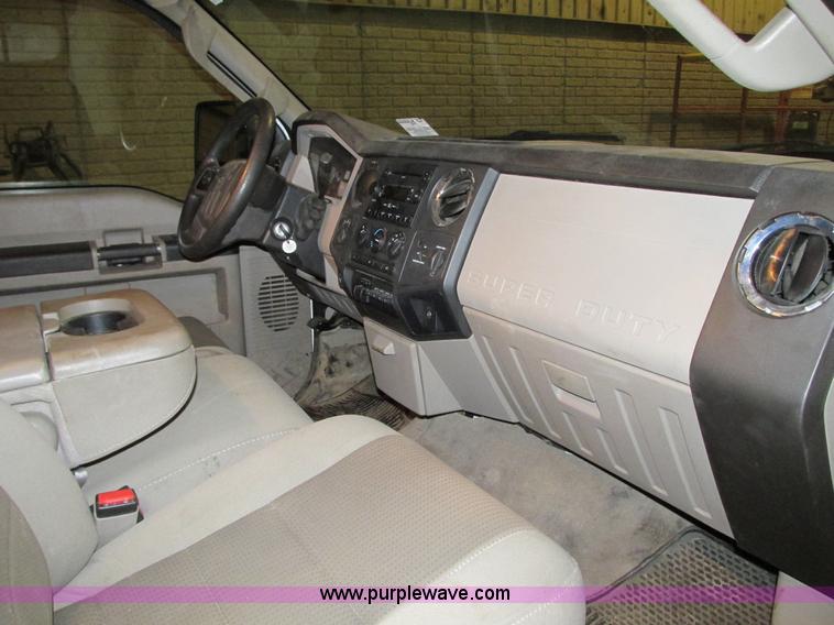 image for item G9186 2008 Ford F250 XLT Super Duty SuperCab service truck