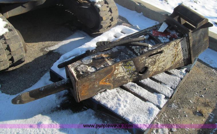 image for item G9668 2006 Stanley MB956 hydraulic breaker