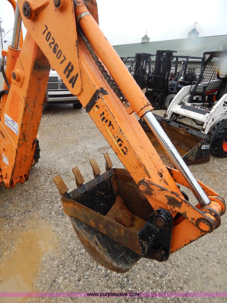 image for item H3913 2007 Almand TLB425ESL compact backhoe