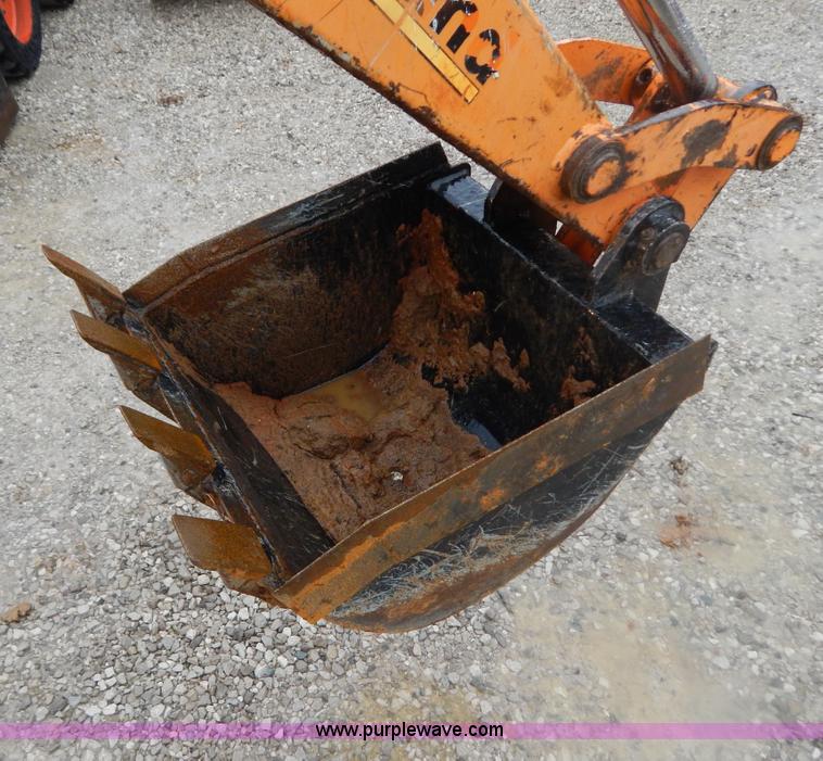 image for item H3913 2007 Almand TLB425ESL compact backhoe