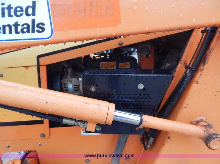 image for item H3913 2007 Almand TLB425ESL compact backhoe