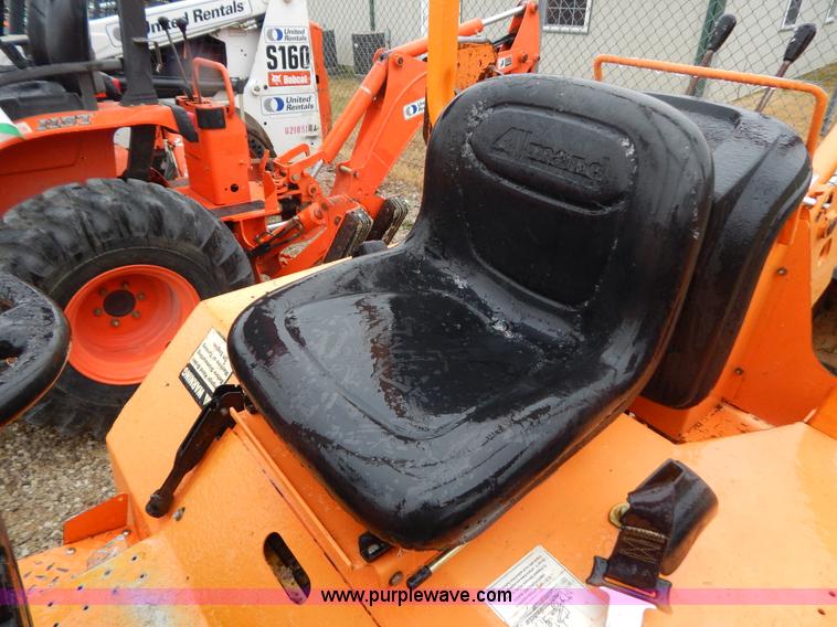 image for item H3913 2007 Almand TLB425ESL compact backhoe