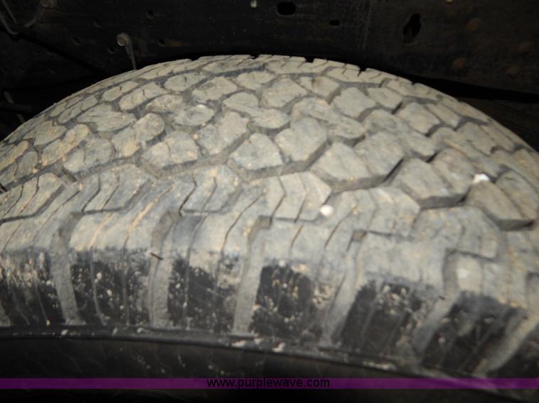 image for item H3924 2006 Ford F250 Super Duty pickup truck