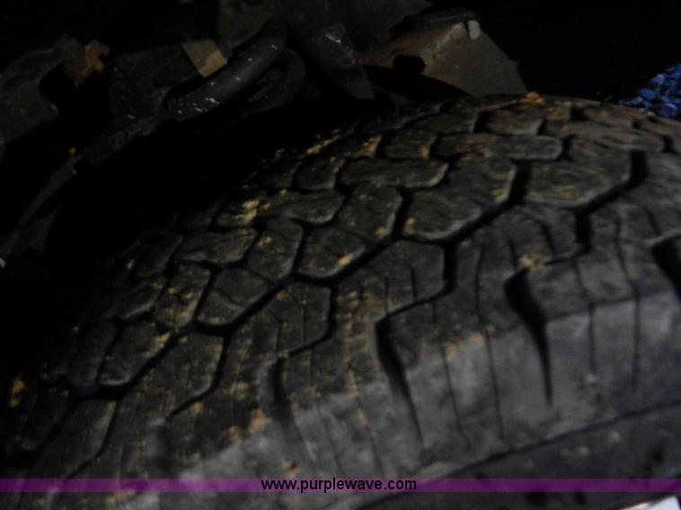 image for item H3924 2006 Ford F250 Super Duty pickup truck