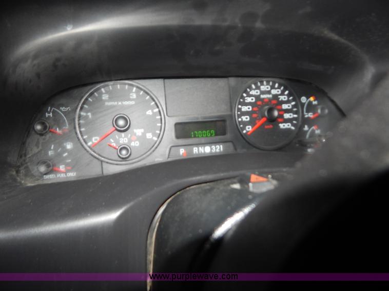 image for item H3924 2006 Ford F250 Super Duty pickup truck