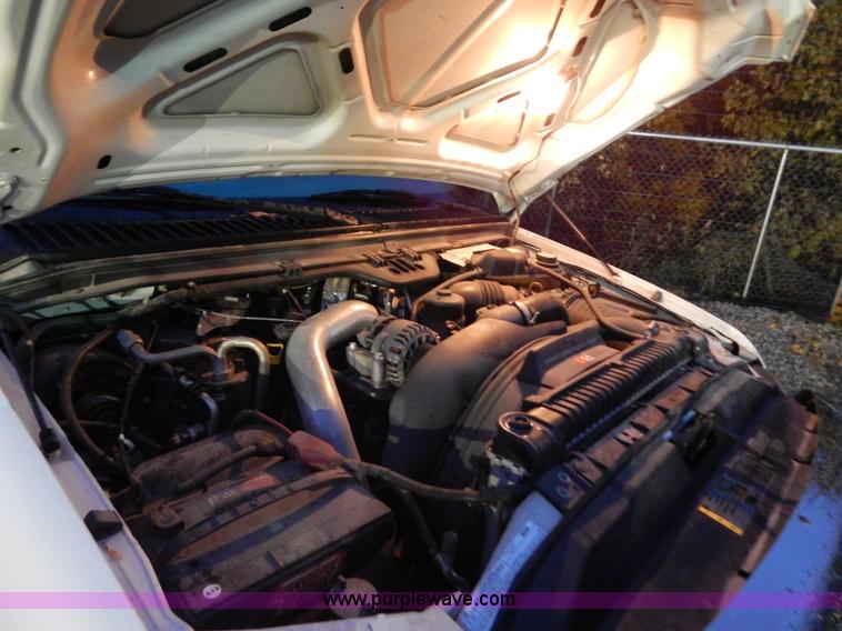 image for item H3924 2006 Ford F250 Super Duty pickup truck