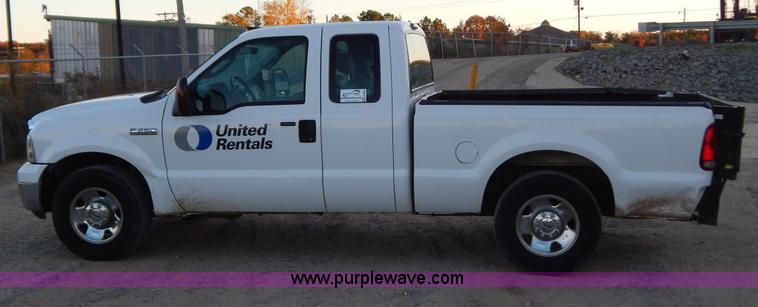 image for item H3966 2006 Ford F250 Super Duty pickup truck