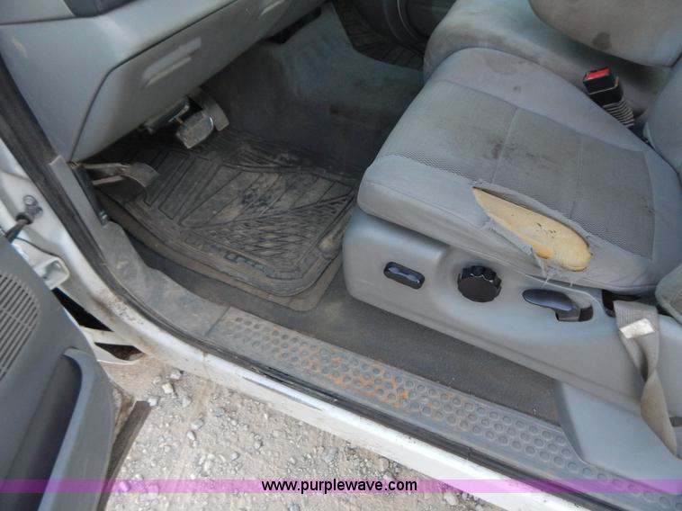 image for item H3966 2006 Ford F250 Super Duty pickup truck