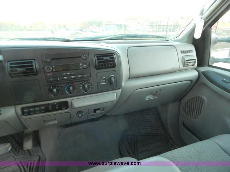 image for item H3966 2006 Ford F250 Super Duty pickup truck