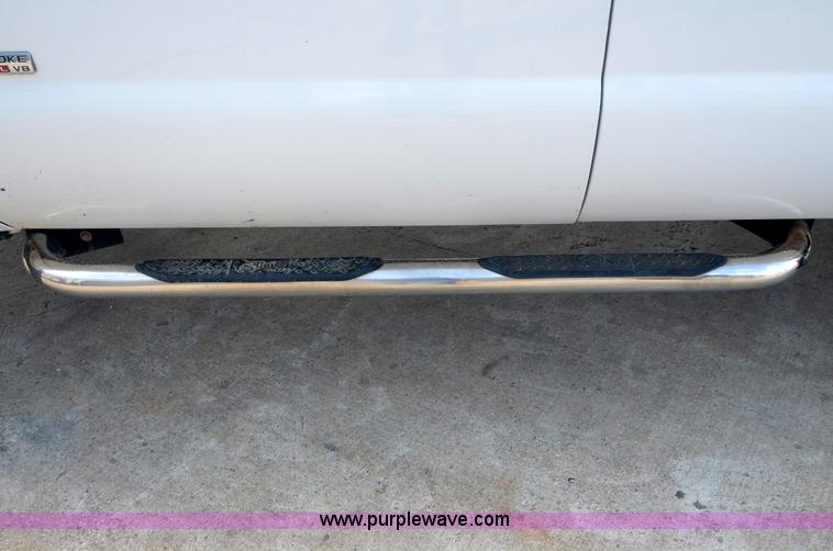 image for item H5000 2006 Ford F250 Super Duty XLT pickup truck