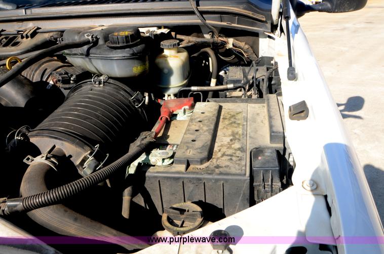 image for item H5000 2006 Ford F250 Super Duty XLT pickup truck