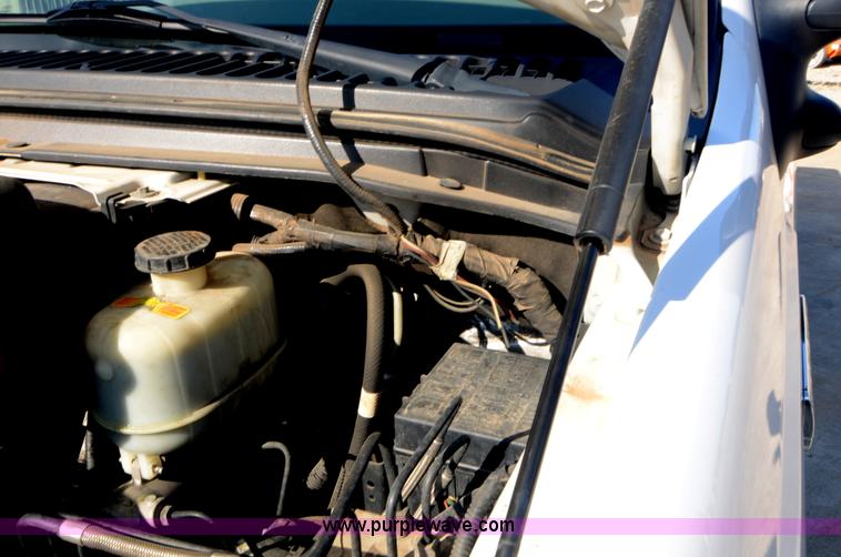 image for item H5000 2006 Ford F250 Super Duty XLT pickup truck