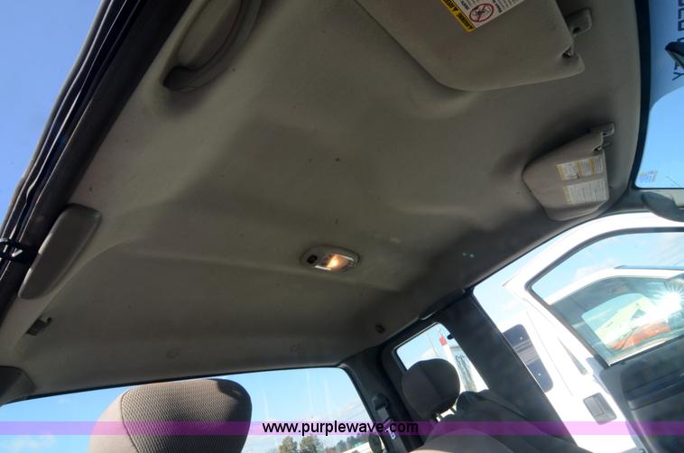 image for item H5000 2006 Ford F250 Super Duty XLT pickup truck