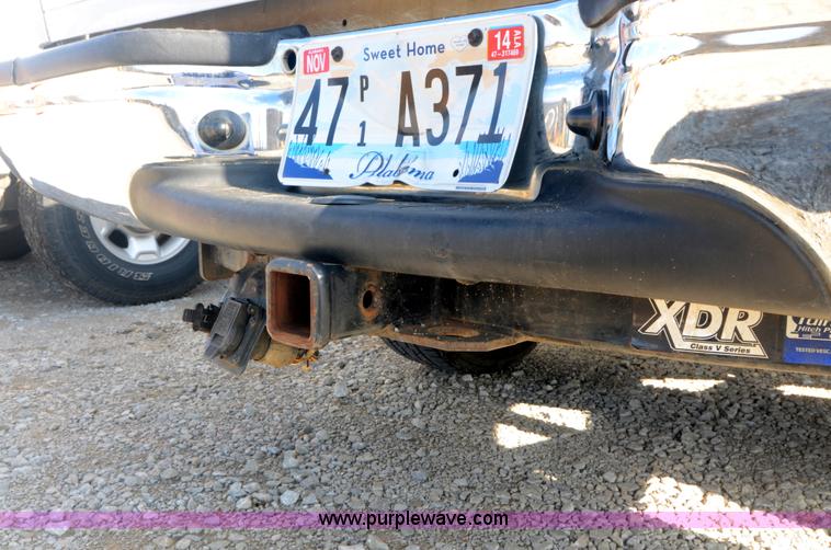 image for item H5000 2006 Ford F250 Super Duty XLT pickup truck