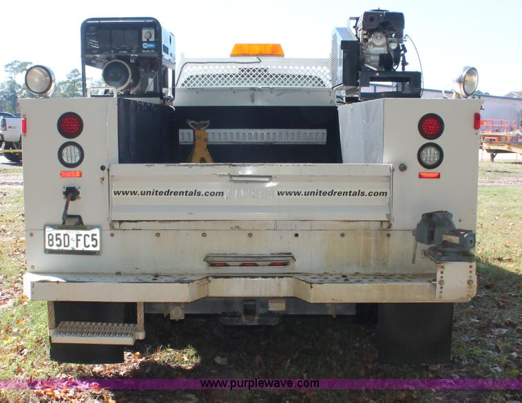 image for item H8390 2007 Ford F550 Super Duty XL service truck