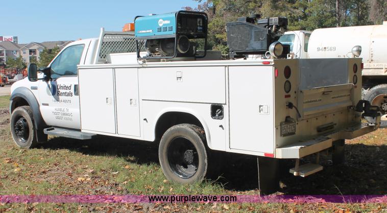 image for item H8390 2007 Ford F550 Super Duty XL service truck