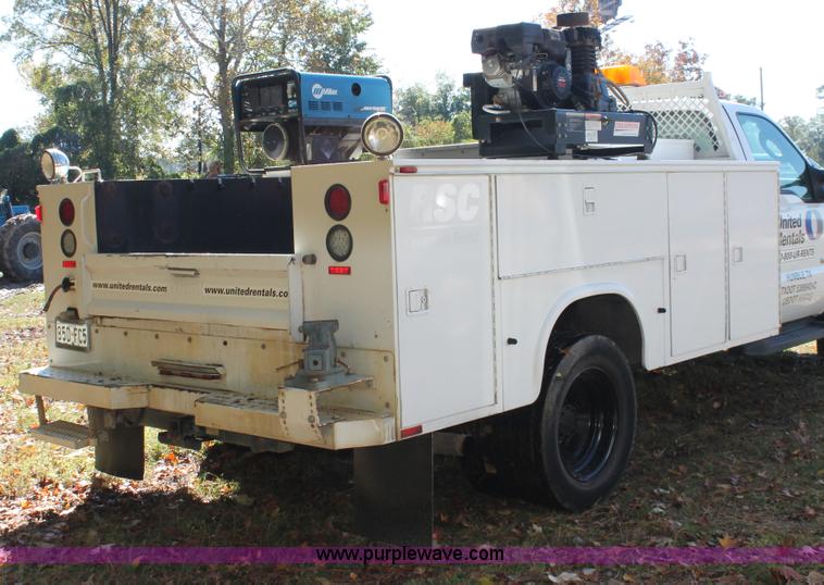 image for item H8390 2007 Ford F550 Super Duty XL service truck