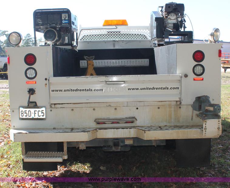 image for item H8390 2007 Ford F550 Super Duty XL service truck