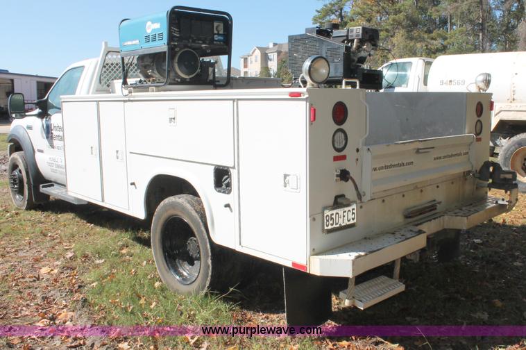 image for item H8390 2007 Ford F550 Super Duty XL service truck