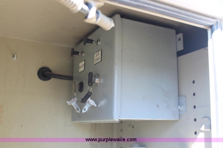 image for item H8390 2007 Ford F550 Super Duty XL service truck