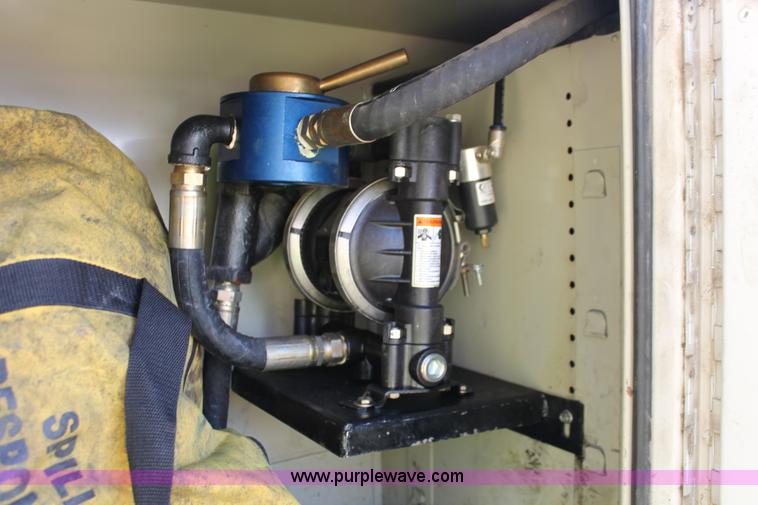 image for item H8390 2007 Ford F550 Super Duty XL service truck