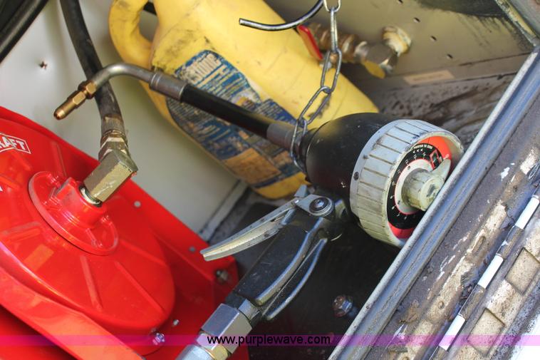 image for item H8390 2007 Ford F550 Super Duty XL service truck