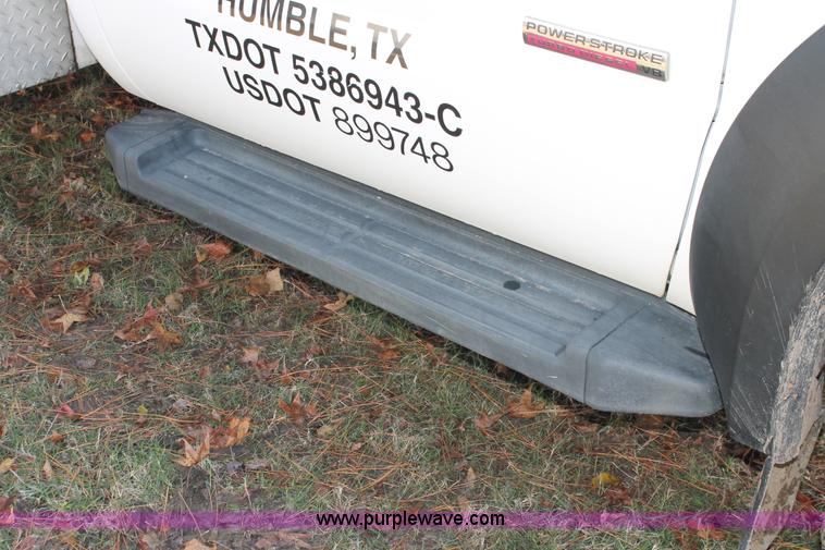 image for item H8390 2007 Ford F550 Super Duty XL service truck