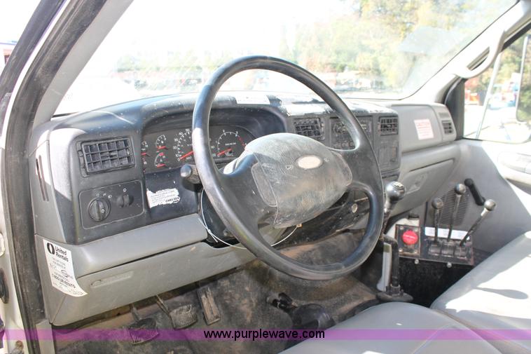 image for item H8391 2007 Ford F750 Super Duty XL water truck
