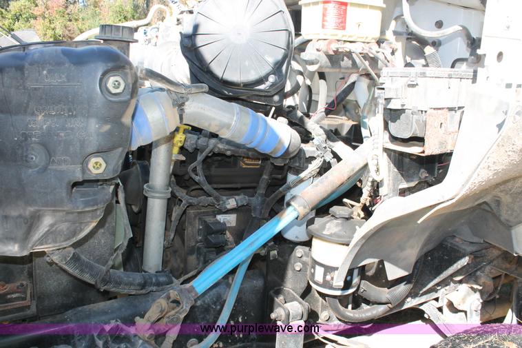 image for item H8391 2007 Ford F750 Super Duty XL water truck