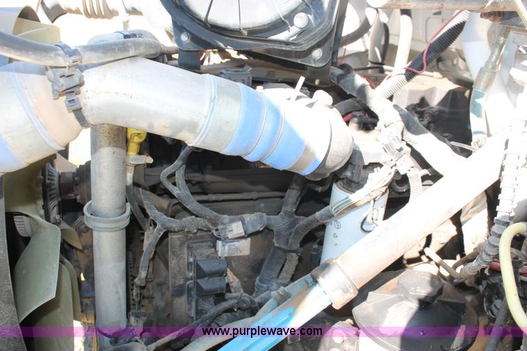 image for item H8391 2007 Ford F750 Super Duty XL water truck