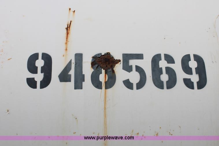 image for item H8391 2007 Ford F750 Super Duty XL water truck