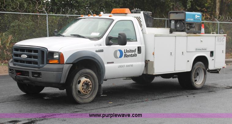 image for item H8398 2006 Ford F550 Super Duty XL service truck