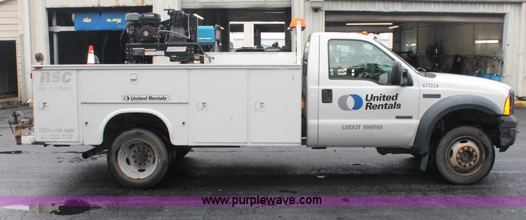 image for item H8398 2006 Ford F550 Super Duty XL service truck