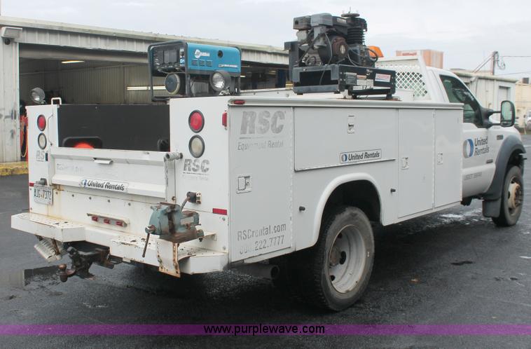 image for item H8398 2006 Ford F550 Super Duty XL service truck