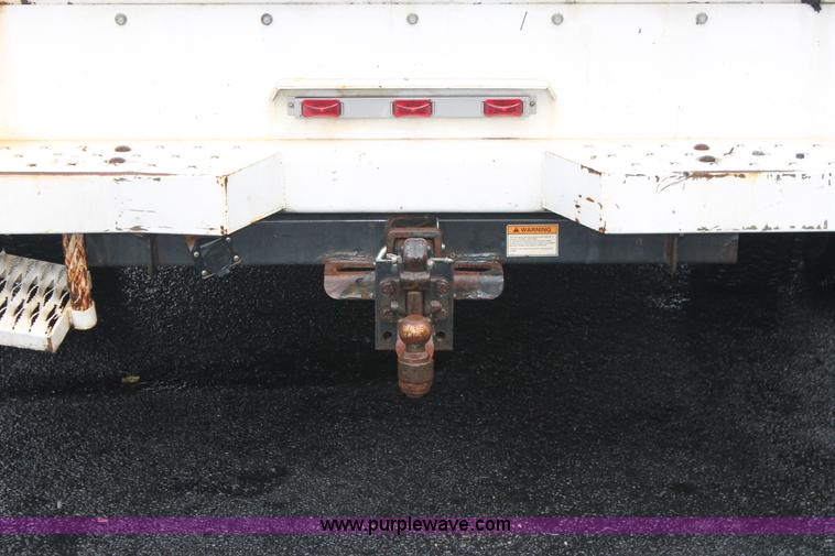 image for item H8398 2006 Ford F550 Super Duty XL service truck