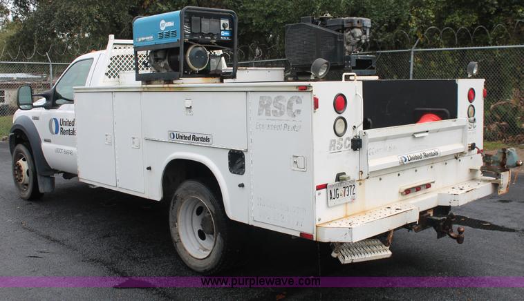 image for item H8398 2006 Ford F550 Super Duty XL service truck