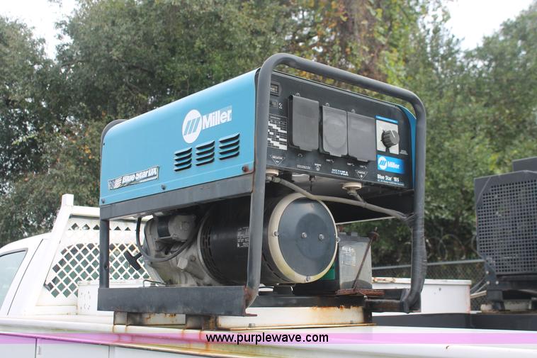 image for item H8398 2006 Ford F550 Super Duty XL service truck